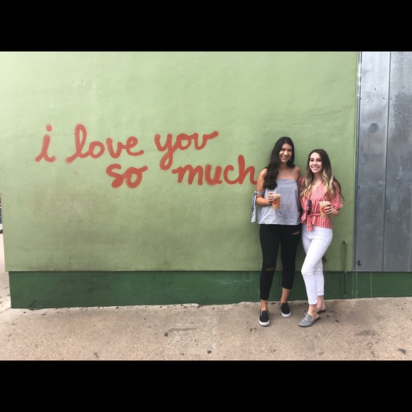 Meet your Posher, Jade - Picture 1 of 1